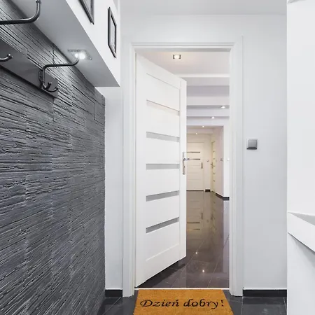 Comfy Lubelska By Renters * קרקוב