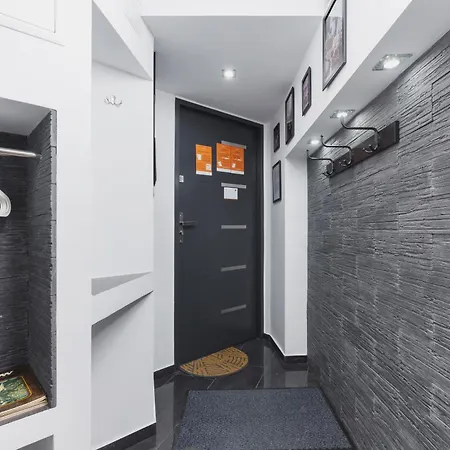 Comfy Lubelska By Renters * Kraków